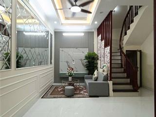 Bán nhà bát khối 33m2 full nội thất ôtô 10m thông tứ phía, khu vực phát triển, trường chợ chỉ 5.5tỷ