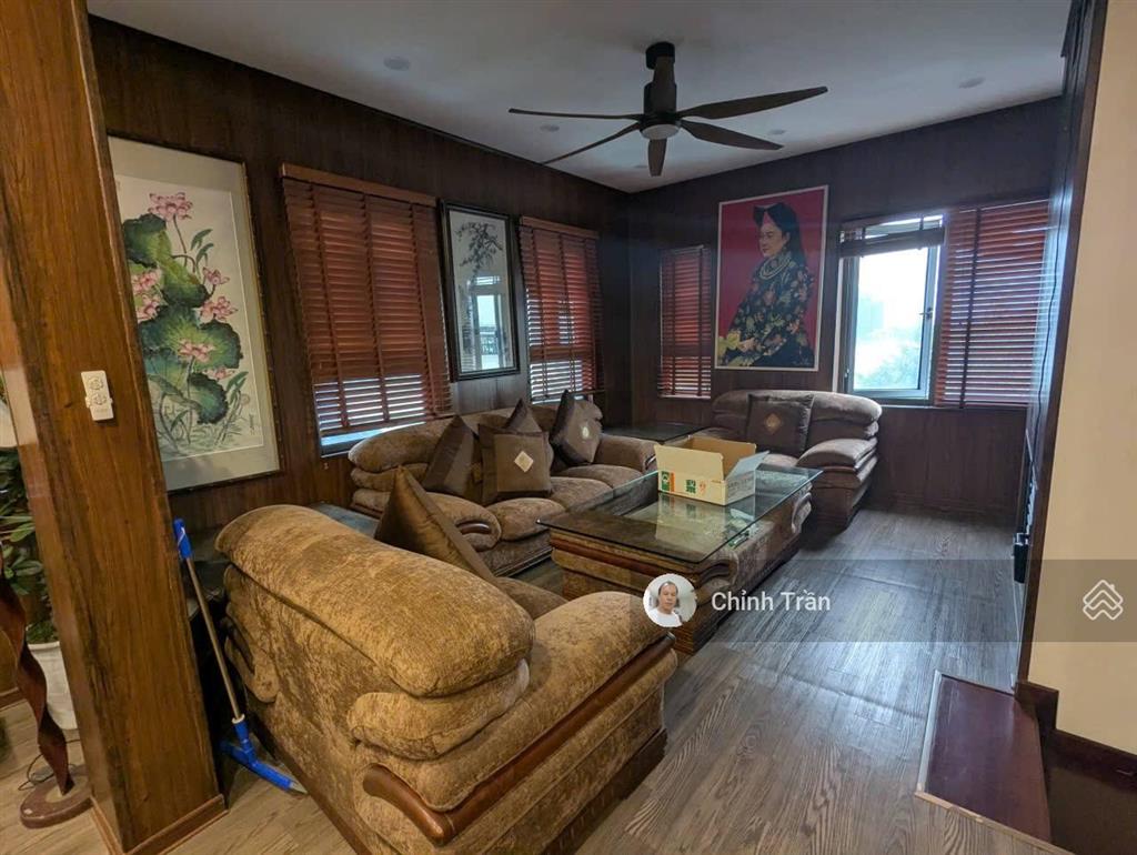 Cc bán tòa vp mặt phố vừa ở vừa kinh doanh. dòng tiền 120 triệu /tháng. sổ vuông đẹp bàn giao ngay