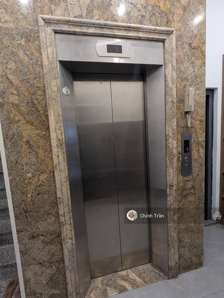 Cc bán tòa vp mặt phố vừa ở vừa kinh doanh. dòng tiền 120 triệu /tháng. sổ vuông đẹp bàn giao ngay