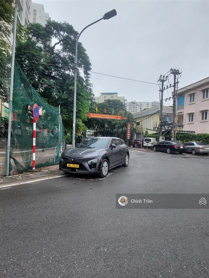 Cc bán 112m mt 6m đất phân lô ô tô tránh kd , trước nhà qh mở đường 13,5m nhỉnh 19 tỷ