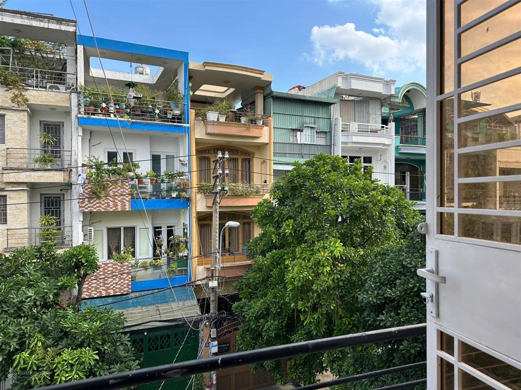 Cho thuê căn hộ 45m2 1pn ban công full nội thất oto đậu trước nhà khu biệt thự, ăn uống, an ninh