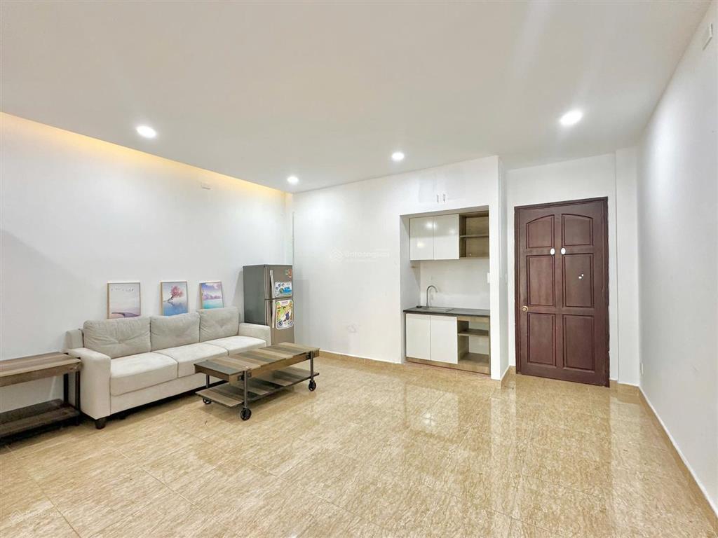Cho thuê căn hộ 45m2 1pn ban công full nội thất oto đậu trước nhà khu biệt thự, ăn uống, an ninh