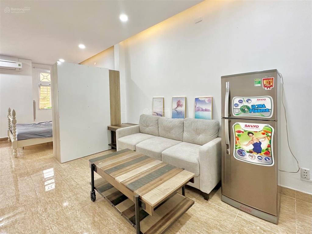 Cho thuê căn hộ 45m2 1pn ban công full nội thất oto đậu trước nhà khu biệt thự, ăn uống, an ninh