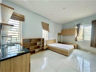 Siêu phẩm gần hàng xanh, hầm xe thang máy bảo vệ, full nội thất rộng, thoáng mát