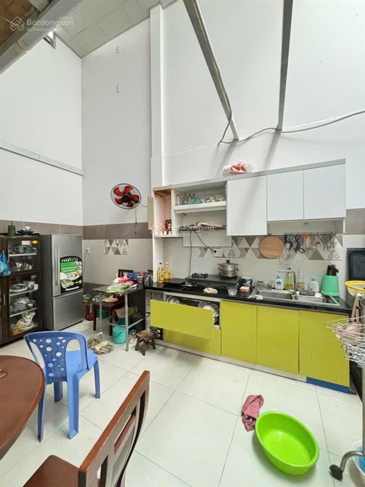 Hẻm 1 trục tới nhà  90m2  nở hậu đón tài lộc  chỉ 9.6 tỷ