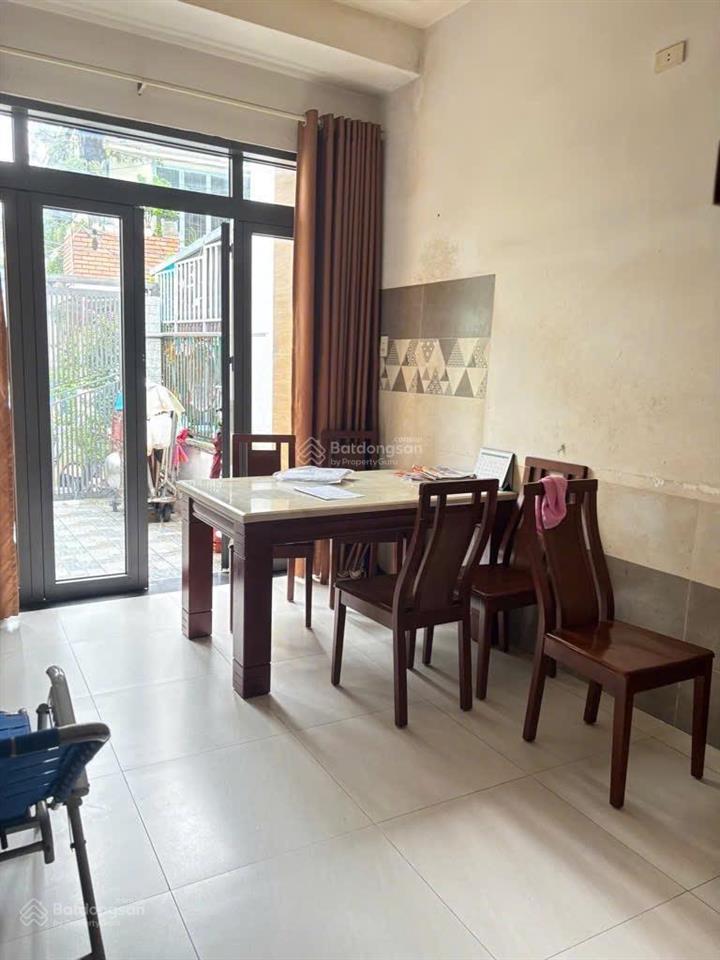 Hẻm 1 trục tới nhà  90m2  nở hậu đón tài lộc  chỉ 9.6 tỷ