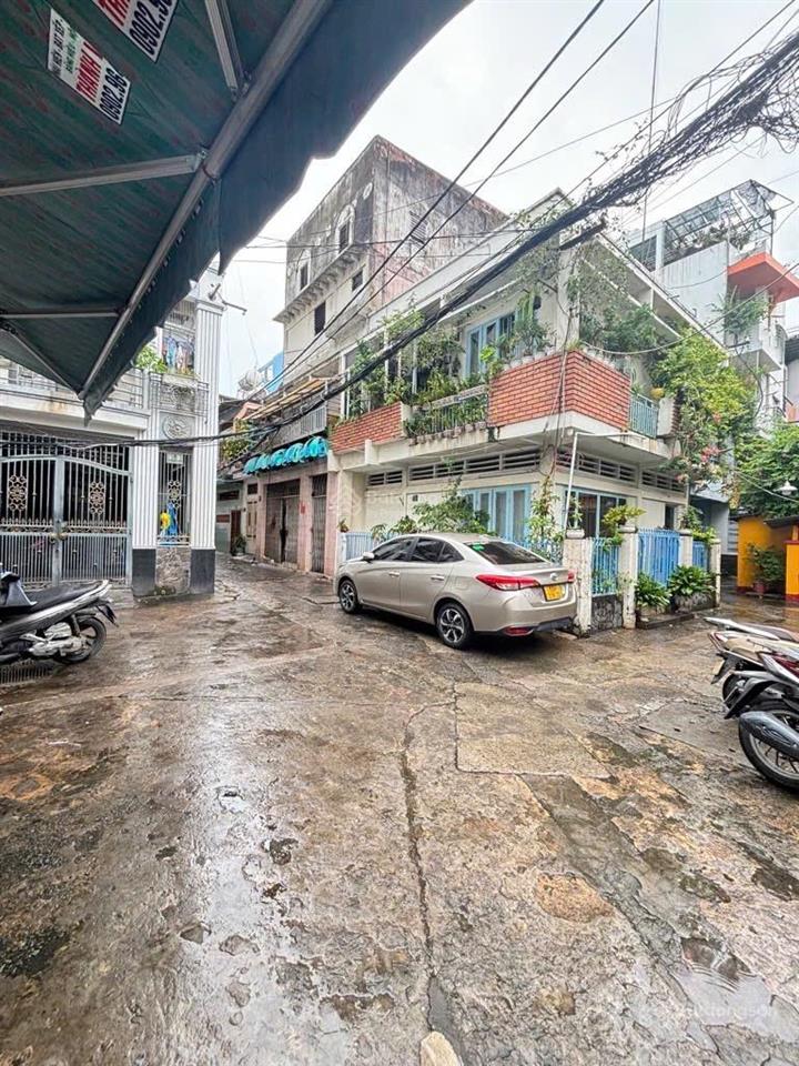 Hẻm 1 trục tới nhà  90m2  nở hậu đón tài lộc  chỉ 9.6 tỷ