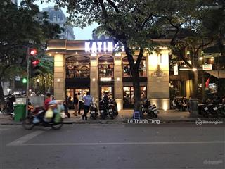 Hiếm  cho thuê nhà mặt phố văn cao, dt 60m2 x 2 tầng, mt 6m nhận diện tốt, vị trí kinh doanh đẹp