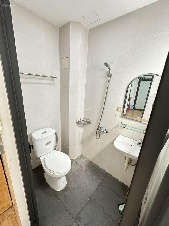 Cho thuê phòng full nội thất, đường đinh bộ lĩnh gần đại học ngoại thương 500m đường d5