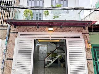 Chủ đang kẹt làm ăn bán nhanh căn nhà ở bình chánh