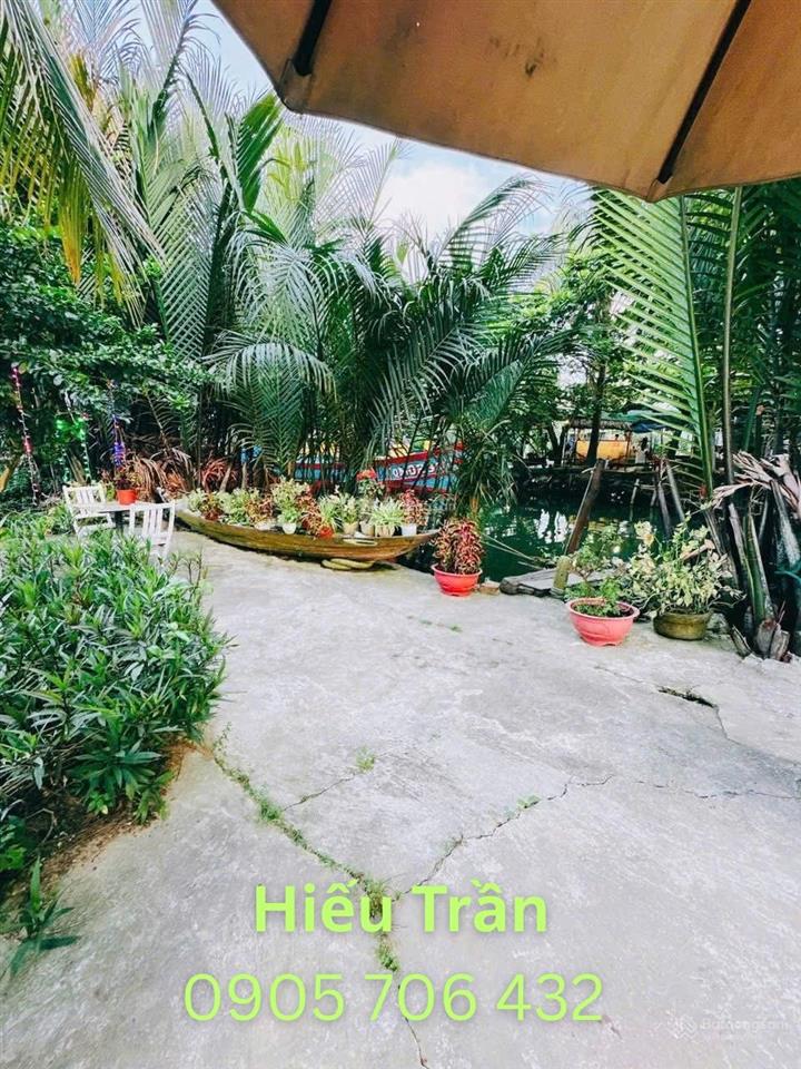 Bán lô đất đẹp ngay bên con kênh thơ mộng giá chỉ 1,9 tỷ