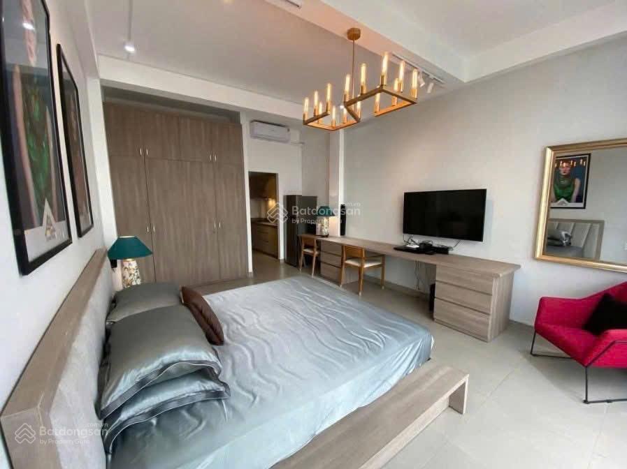 Siêu hót căn hộ dịch vụ ngay trung tâm quận 4 / full nt ngay chân cầu ông lãnh