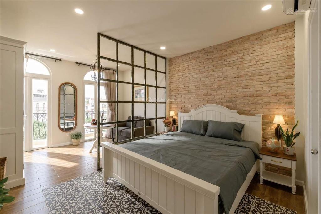 Siêu hót căn hộ dịch vụ ngay trung tâm quận 4 / full nt ngay chân cầu ông lãnh