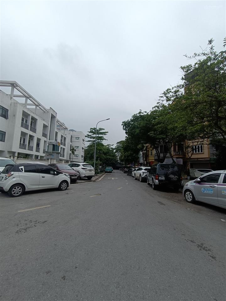 Bán nhà đình thôn mỹ đình lô góc đường 2 ô tô tránh, kinh doanh nhỏ, 40m2 4 tầng 10tỷx