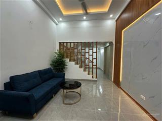 Rẻ quá bán nhà phú đô dân xây 32m2  5 tầng  4 ngủ  ô tô tránh cách 40m giá hơn 6tỉ có bớt