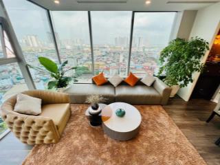 Cho thuê căn vip duplex ở mandarin hoàng minh giám. 297m2, 4 phòng ngủ. full đồ sang trọng. 50tr/th