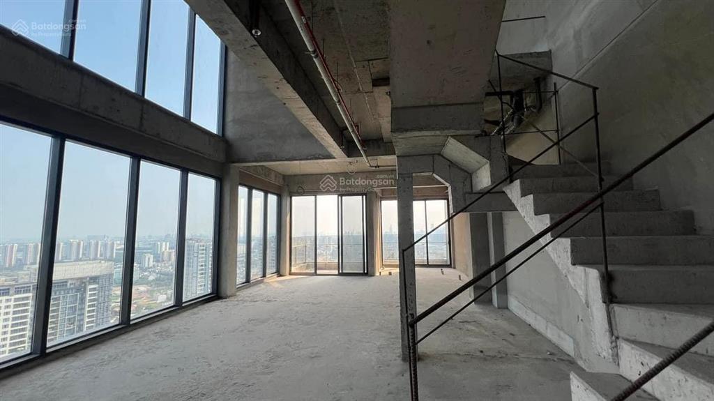 Bán căn penthouse lumiere riverside, view city đã có sổ giá 70 tỷ all in.  0936 484 ***