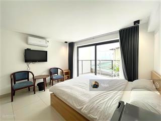 Cho thuê căn hộ studio 30m2 ban công thoáng mát siêu rộng. gần võ thị sáu, hoàng sa. trung tâm q1