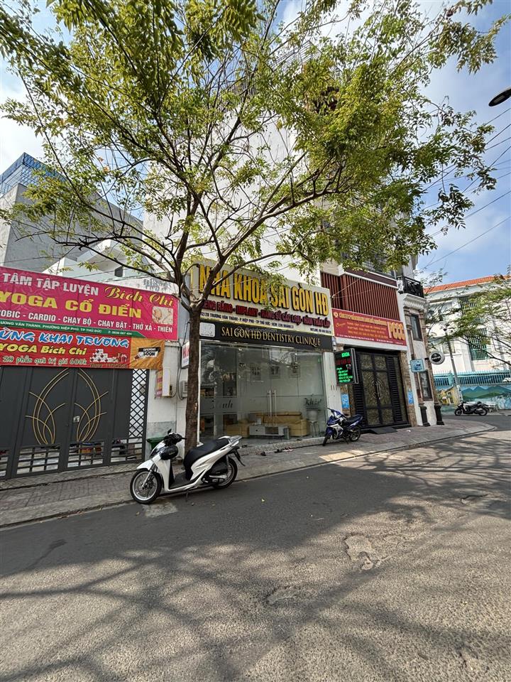 Mặt tiền đ. trương văn thành giao lê văn việt. vị trí quá đẹp giá tốt xây tòa nhà khách sạn đầu tư