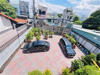 Biệt thự vị trí vàng nằm giữa lòng trung tâm xầm uất ngay vimcom lê văn việt  cạnh xa lộ hà nội