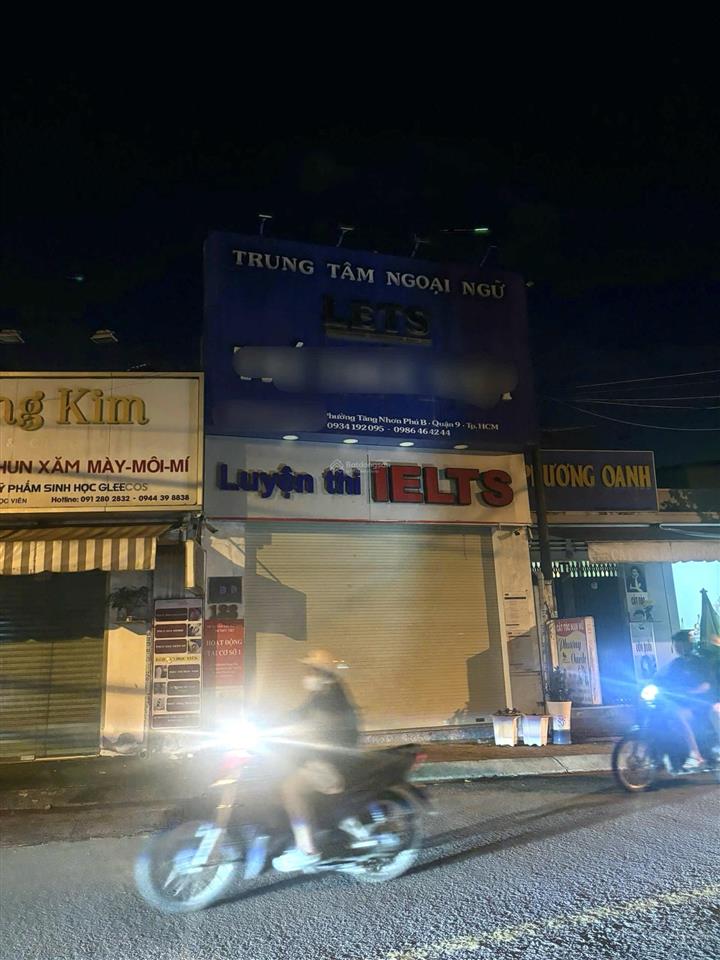 Giá tốt trung tâm quận 9 mặt đường kinh doanh chính sầm uất mọi ngành nghề. hiện trung tâm anh ngữ