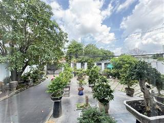 Nhà vườn ngay song hành xn ngã tư thủ đức diện tích lớn khó kiếm  sân vườn + tiểu cảnh
