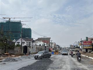 Lô đất mật đường lò lu rộng 20m. kinh doanh đầu tư lâu dài xây văn phòng . xầm uất