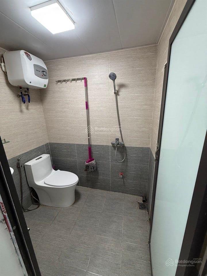 Bán căn tập thể tầng 1 diện tích rộng gần chợ. kinh doanh tốt giá hợp lý