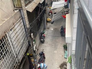 Nhà võ văn kiệt q5,hẻm xe hơi đỗ cửa,5 bước ra mặt tiền. nhà đúc kiên cố.
