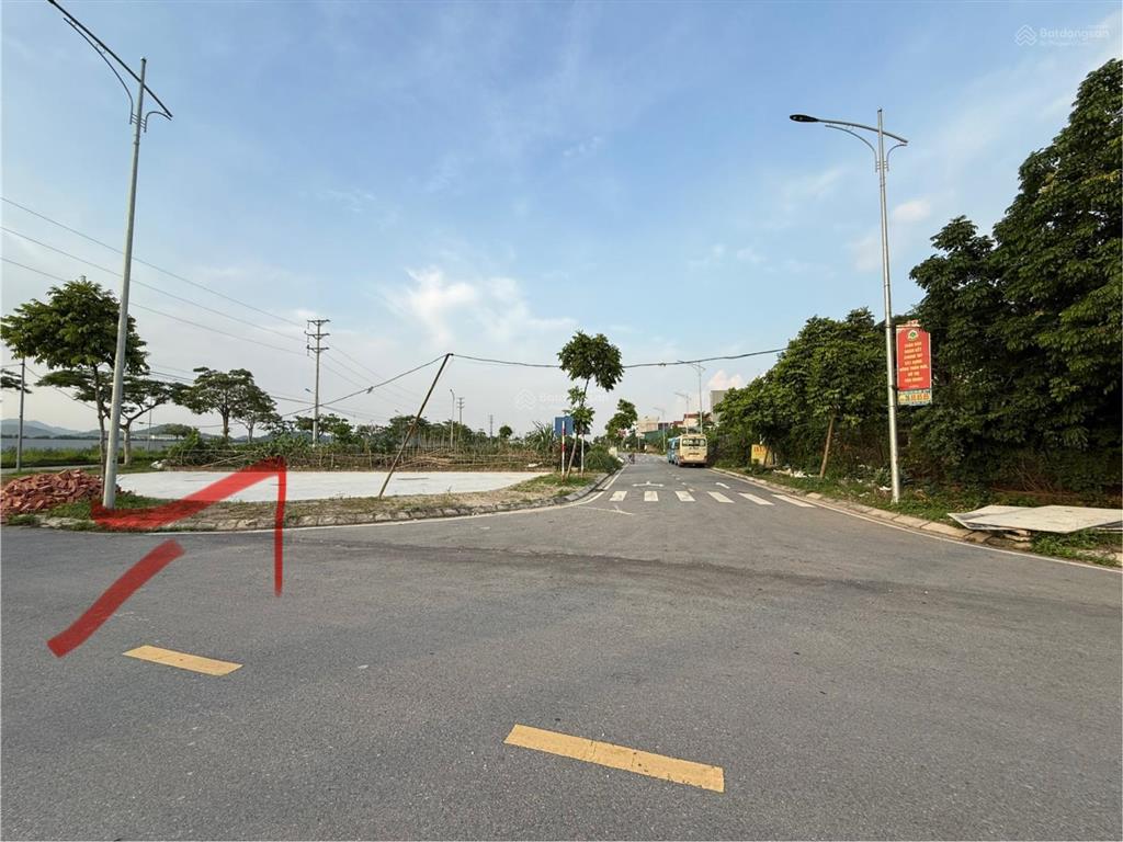 Rẻ nhất khu vực 3 mặt tiền đấu giá cn2 hương đình, mai đình, sóc sơn 0965 077 ***
