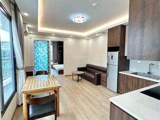 Căn hộ cao cấp 1 ngủ 1 khách full đồ