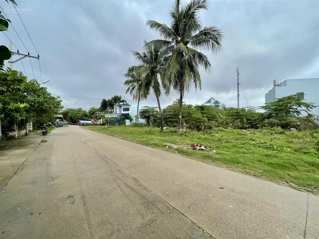 Cần bán nhanh bán lô đất mặt tiền đường xuân sơn  vĩnh trung giá cực tốt đầu tư