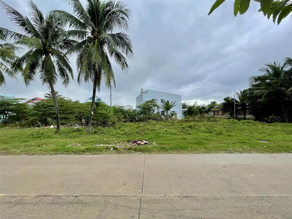 Cần bán nhanh bán lô đất mặt tiền đường xuân sơn  vĩnh trung giá cực tốt đầu tư