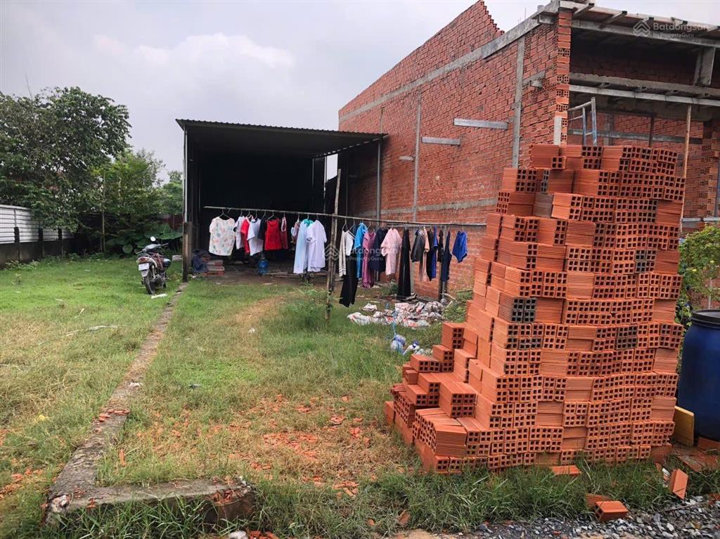 Bán đất mỹ hạnh nam, tỉnh lộ 824 vào 300m 125m2 thổ cư, bê tông 5m giá 1 tỷ 100 triệu  0937 866 ***