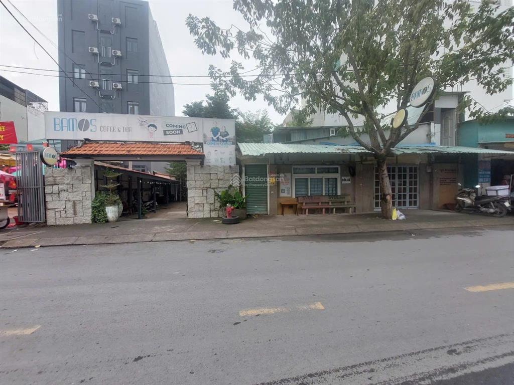 Đi mỹ, cần bán đất mặt tiền hẻm 496 dương quảng hàm 900m2 ngang gần 20m 96 tỷ