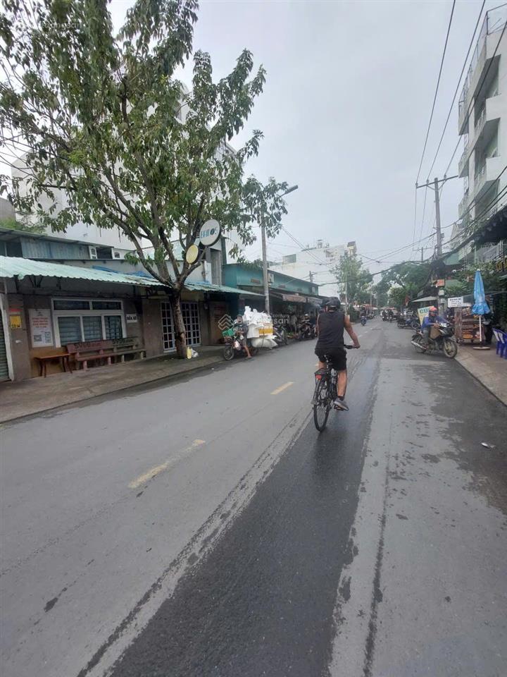 Đi mỹ, cần bán đất mặt tiền hẻm 496 dương quảng hàm 900m2 ngang gần 20m 96 tỷ