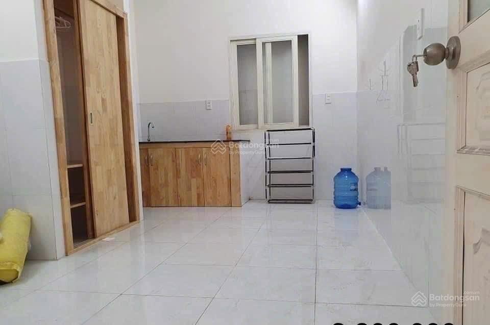 Bán gấp chdv 7 tầng thu nhập khủng gần 400tr/tháng ngay trường hutech
