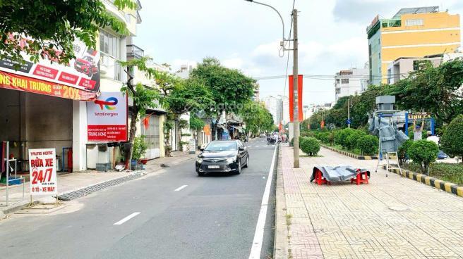 Bán nhà mặt tiền hiền vương tân phú 8x20m