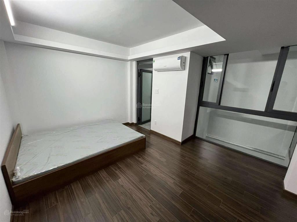 Bán nhanh chdv 5 tầng đối diện đại học công thương