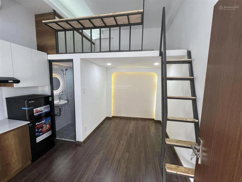 Bán nhanh chdv 5 tầng đối diện đại học công thương