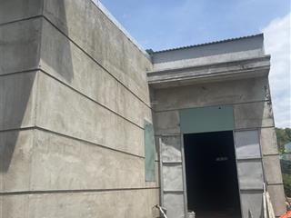 Gấp bán đất tặng thêm nhà cấp 4 đang hoàn thiện hòn nghê  tây nha trang 250m2  2,1tỷ