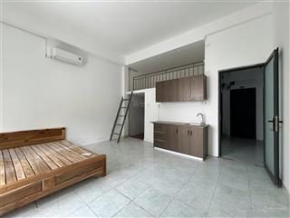 Cho thuê phòng có gác 2 chỗ ngủ bancol mới tinh ngay công viên hoàng văn thụ, khu sân bay tân bình