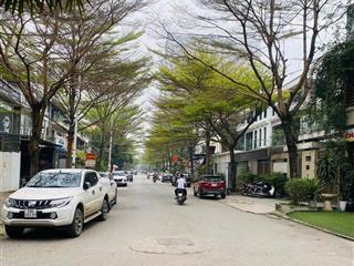 Chủ nhiệt bán lk văn khê nhà xây thô mặt đường 17m  83m2  5t  mt 5m  sđcc