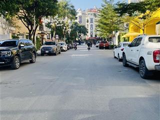 Trung tâm kđt văn khê mặt đường 21m nhà lk xây thô 83m2, mt 5m, 18.5 tỷ, chủ cần bán gấp