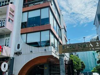 Góc 2mt vị trí đẹp nguyễn trọng tuyển 4 tầng. phú nhuận  dt 5x18m, hdt 90tr, bán 32 tỷ