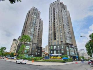 Cho thuê căn hộ toà yên hoà park view. dt 90m22 pn2wc