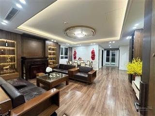 Chủ cần tiền bán gấp  nhà đẹp 4 tầng, dt 56m, mt 4.5m  lô góc 2 thoáng  dân xây kiên cố