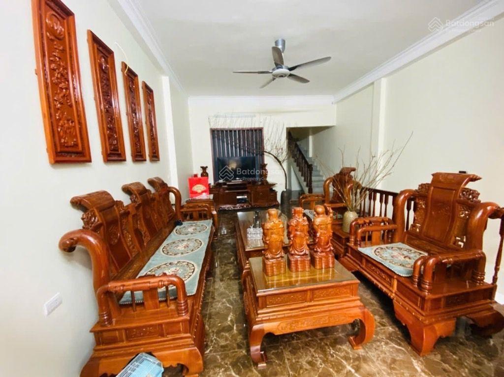 Bán nhà 3 bước ra hồ đền lừ, ngõ thông, kinh doanh ngày đêm, dân xây, tặng full nội thất hơn 13 tỷ