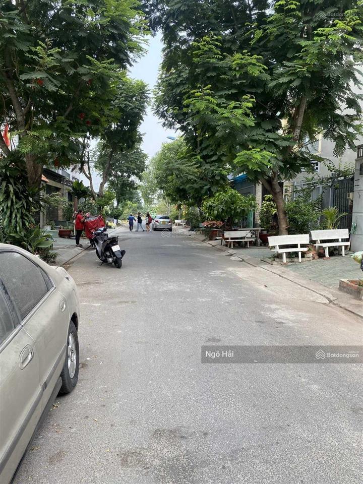 Định cư nước ngoài cần bán gấp nhà góc 2mt hẻm 12m bình lợi, p13, bình thạnh ngay bờ sông sài gòn