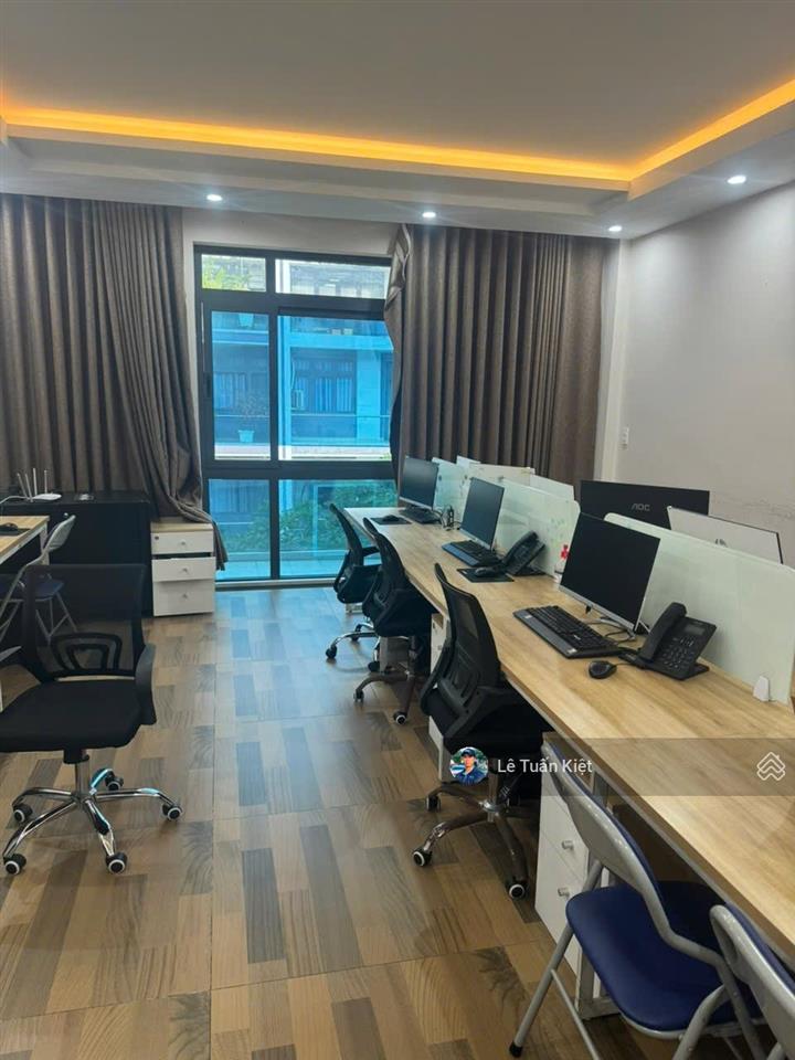 Nhà nguyên căn cho thuê giá tốt 30tr/tháng. dt 5x23. vị trí đẹp thoáng mát tại vạn phúc